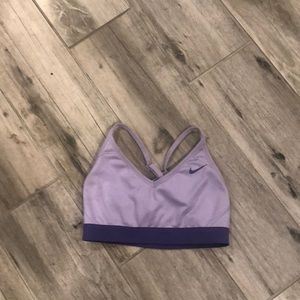 A cute purple Nike sport bra size S (8)